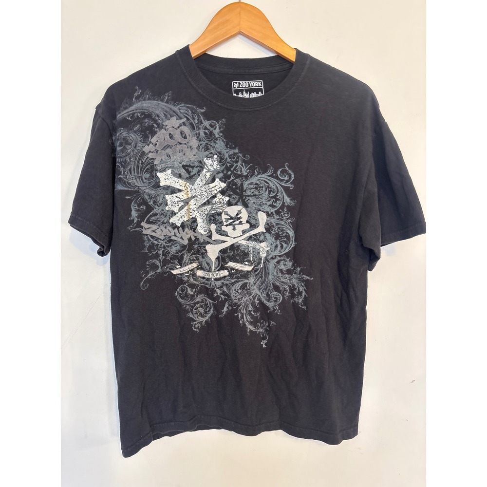 Zoo York Mens Graphic T-Shirt Black Skull Crossbones Y2K Skate Streetwear Medium